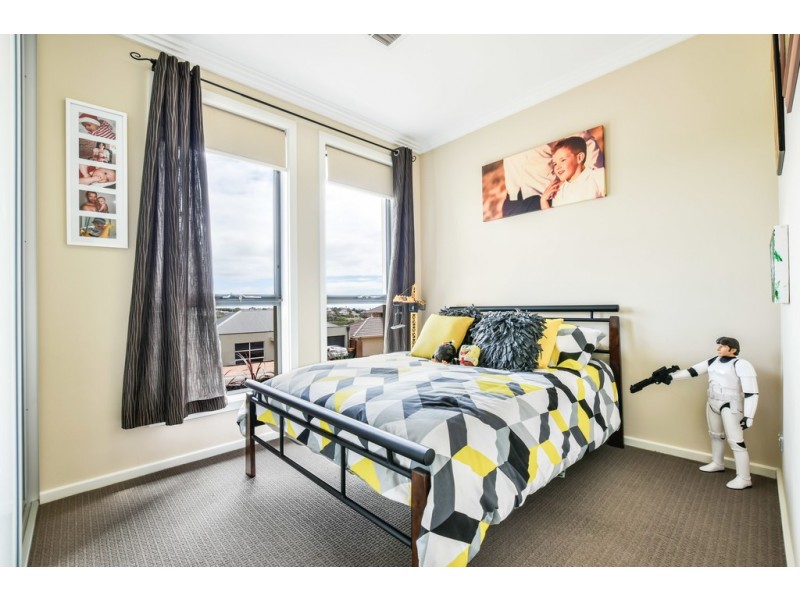 6 Thomas Way, Hallett Cove SA 5158