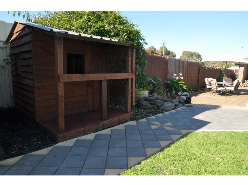 39 Moncur Street, Woodcroft SA 5162