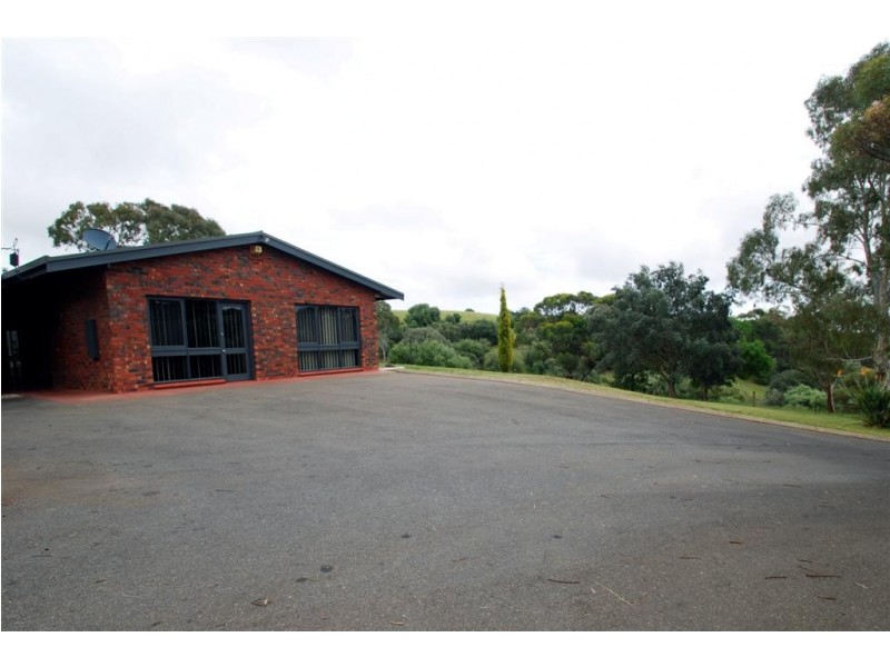 120 Upper Penneys Hill Road, Onkaparinga Hills SA 5163