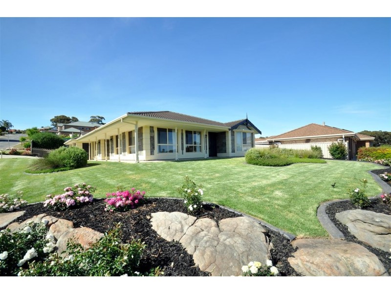 16 Dressage Avenue, Woodcroft SA 5162