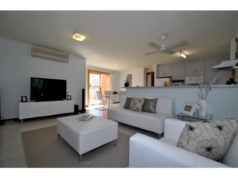 16 Dressage Avenue, Woodcroft SA 5162