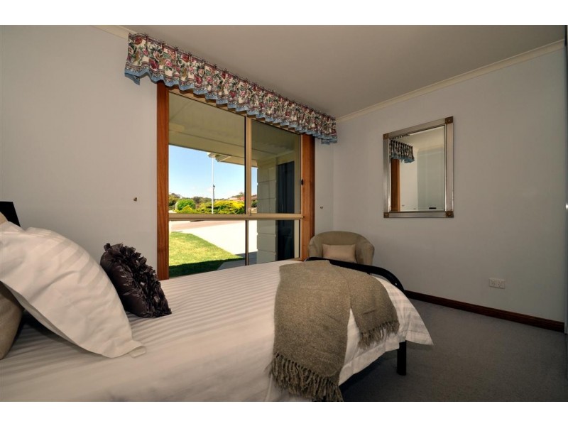 16 Dressage Avenue, Woodcroft SA 5162