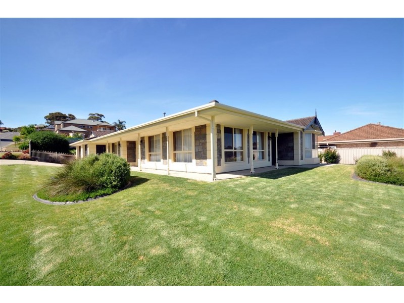 16 Dressage Avenue, Woodcroft SA 5162