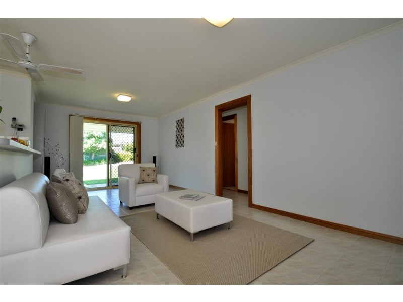 16 Dressage Avenue, Woodcroft SA 5162