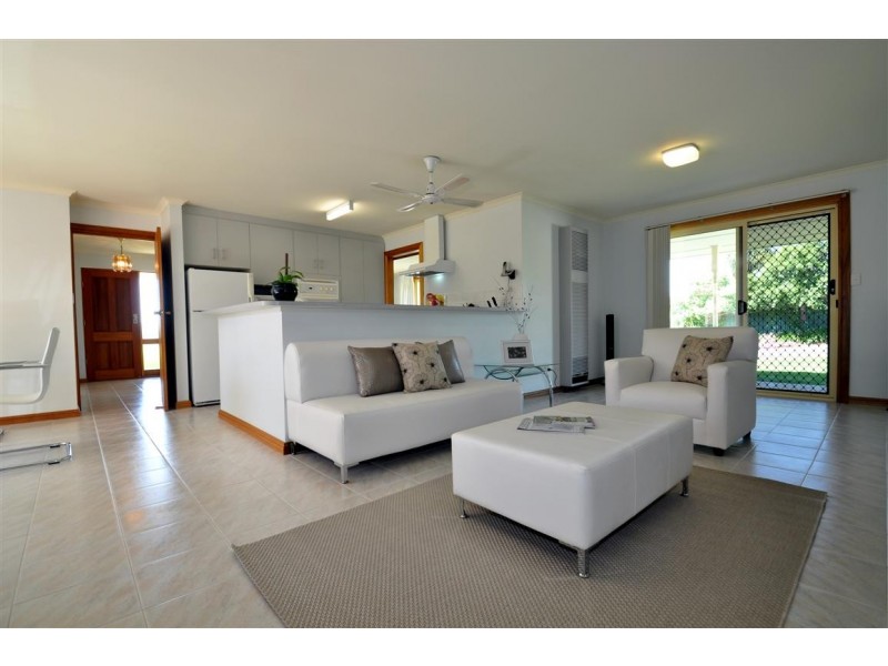 16 Dressage Avenue, Woodcroft SA 5162