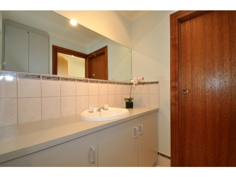 16 Dressage Avenue, Woodcroft SA 5162