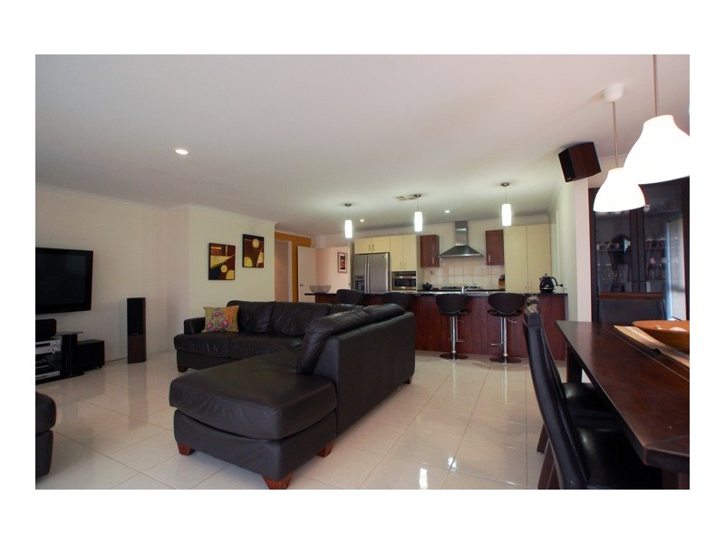 34 Meadow Bank Way, Aldinga Beach SA 5173