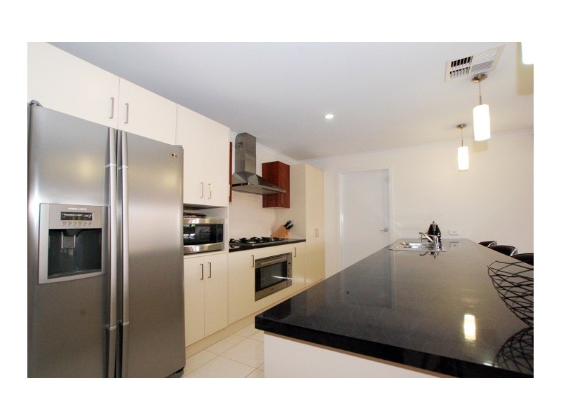 34 Meadow Bank Way, Aldinga Beach SA 5173