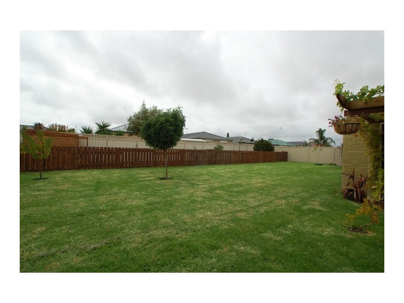 34 Meadow Bank Way, Aldinga Beach SA 5173