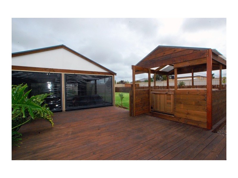 34 Meadow Bank Way, Aldinga Beach SA 5173