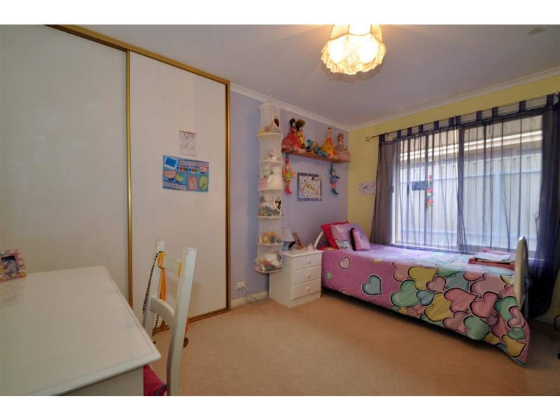 52 Equestrian Drive, Woodcroft SA 5162