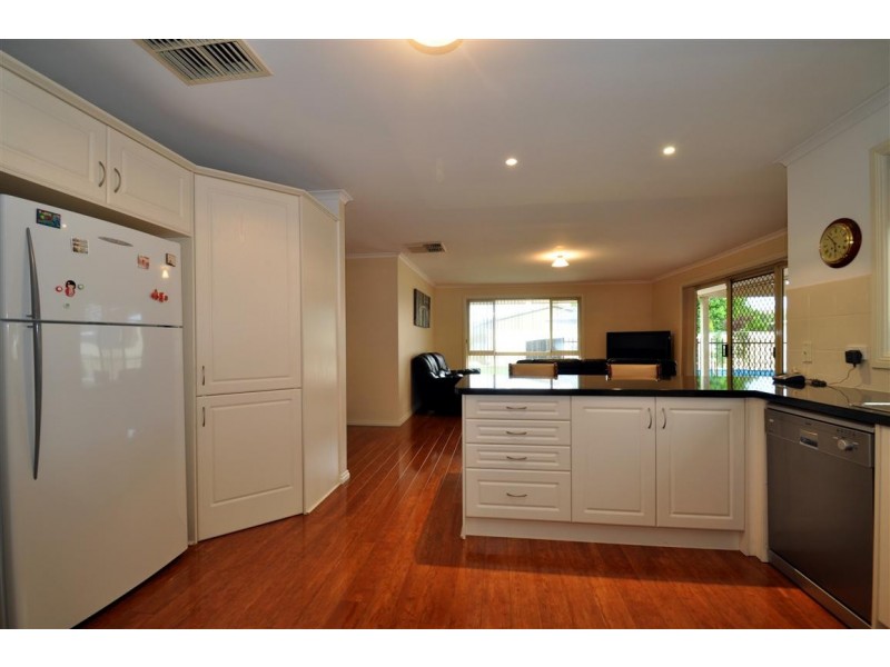 52 Equestrian Drive, Woodcroft SA 5162