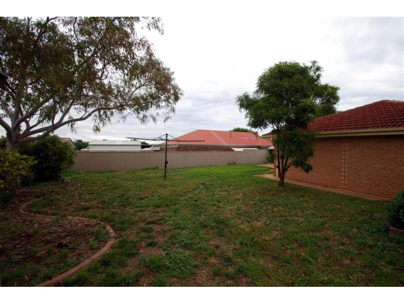 19 Bathbank Crescent, Sheidow Park SA 5158