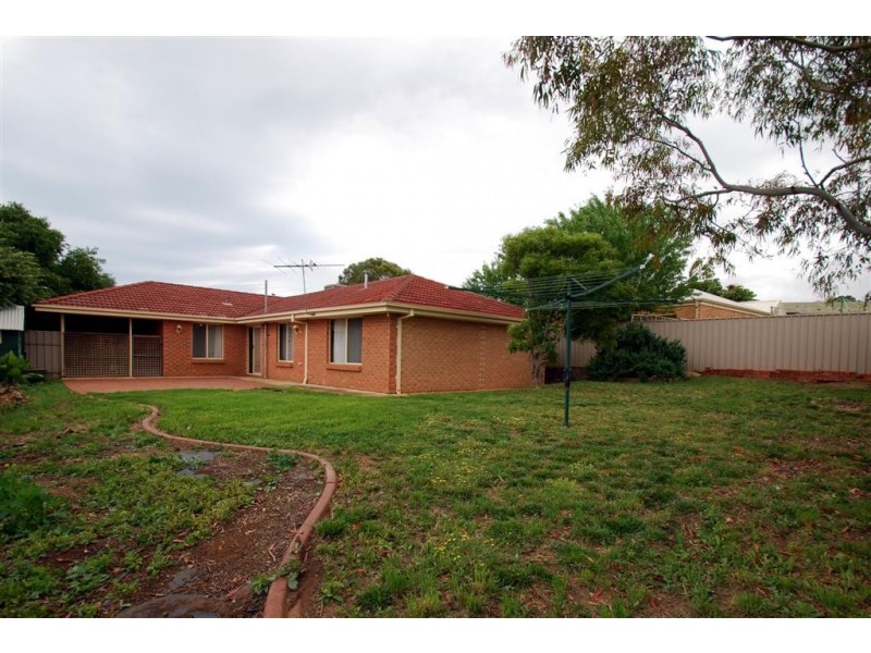 19 Bathbank Crescent, Sheidow Park SA 5158