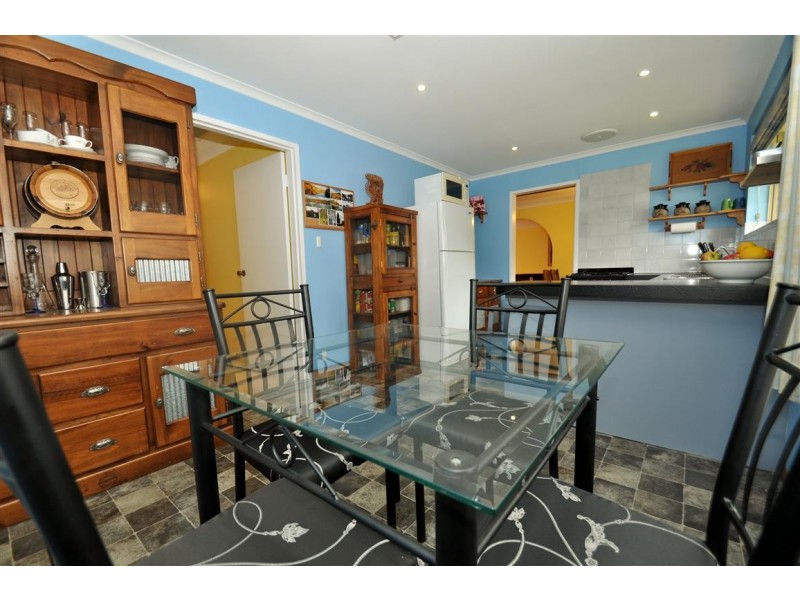 22 Montpelier Street, Woodcroft SA 5162