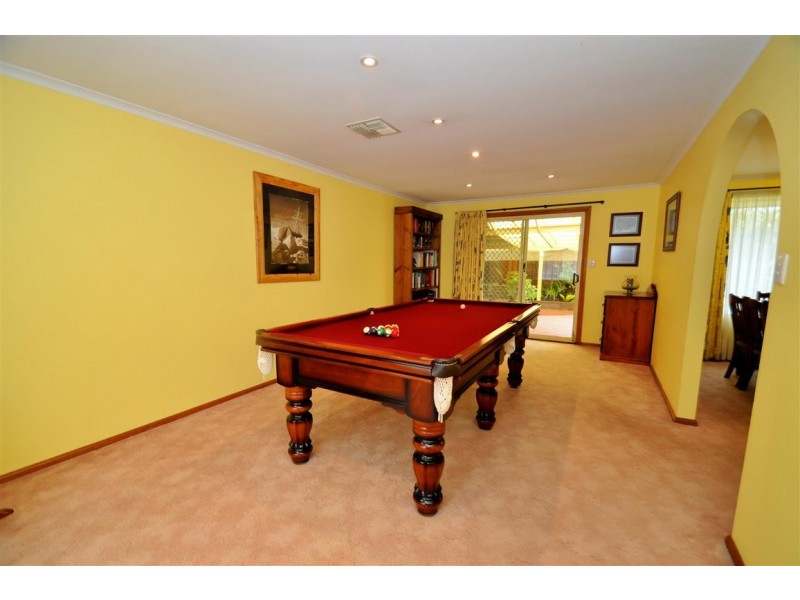 22 Montpelier Street, Woodcroft SA 5162