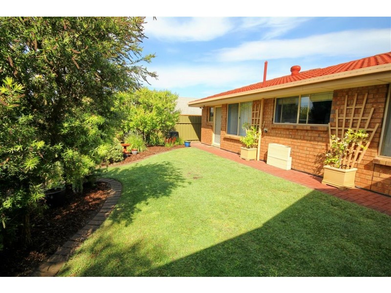22 Montpelier Street, Woodcroft SA 5162