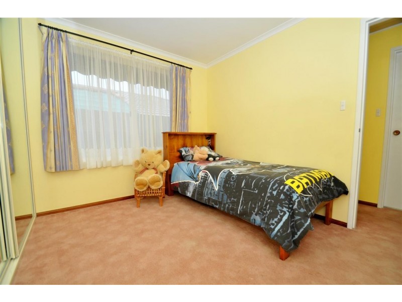 22 Montpelier Street, Woodcroft SA 5162