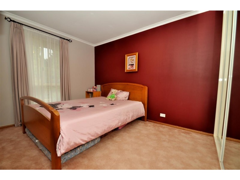 22 Montpelier Street, Woodcroft SA 5162