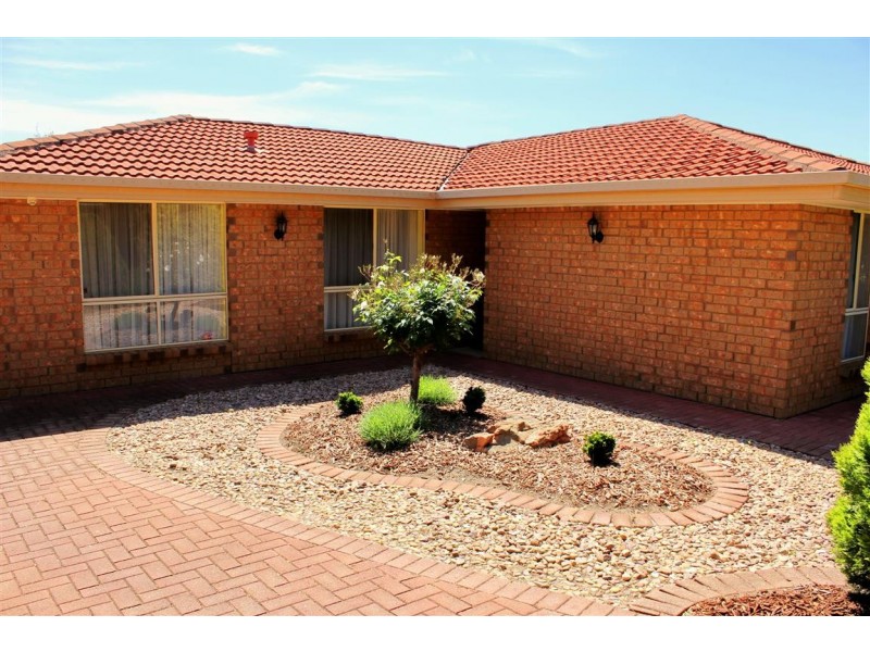 22 Montpelier Street, Woodcroft SA 5162