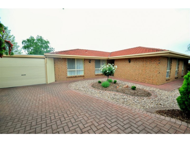 22 Montpelier Street, Woodcroft SA 5162