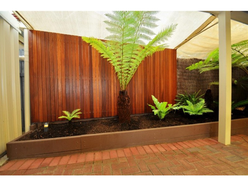 22 Montpelier Street, Woodcroft SA 5162