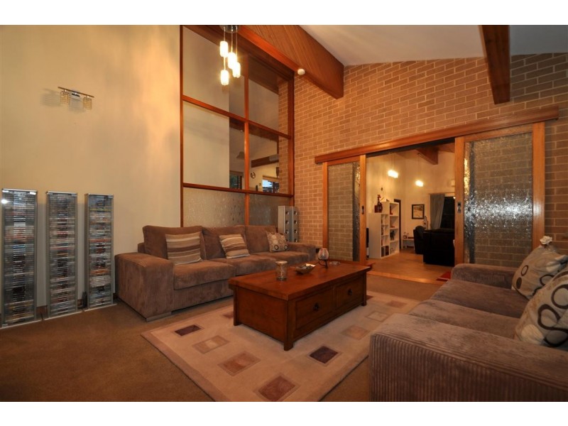 5 Seaview Drive, Happy Valley SA 5159
