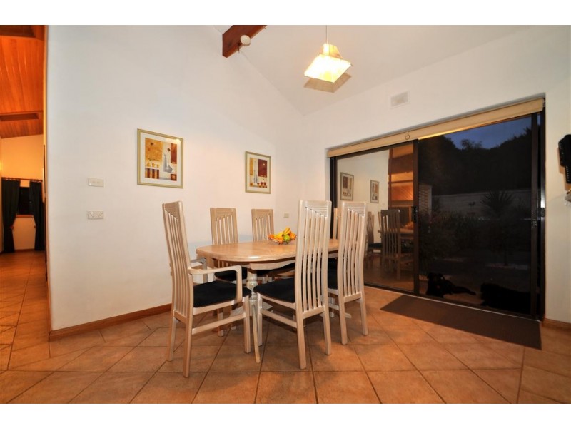 5 Seaview Drive, Happy Valley SA 5159