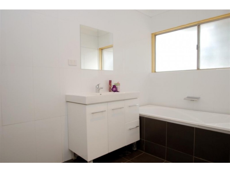 207 Reynell Road, Happy Valley SA 5159