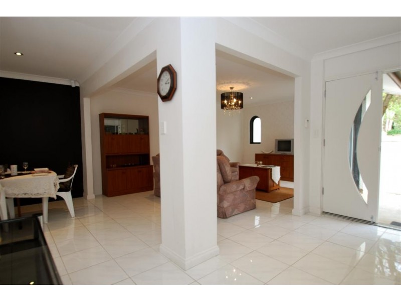 207 Reynell Road, Happy Valley SA 5159