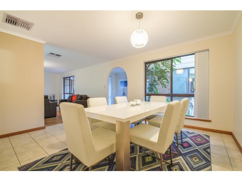 3 Jutland Parade, Woodcroft SA 5162