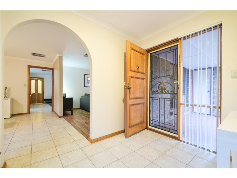 3 Jutland Parade, Woodcroft SA 5162