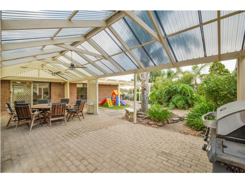3 Jutland Parade, Woodcroft SA 5162