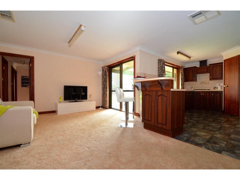 18 Bellavista Rd, Flagstaff Hill SA 5159