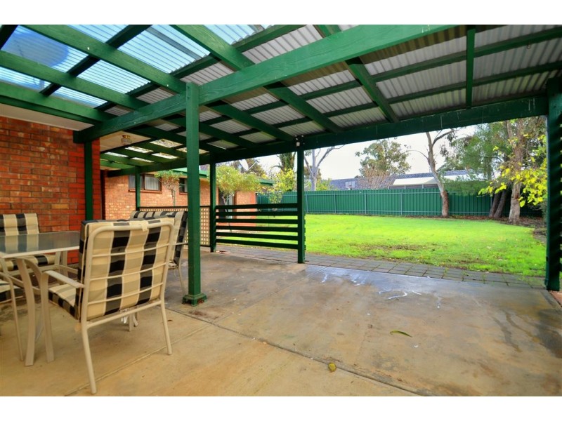 18 Bellavista Rd, Flagstaff Hill SA 5159