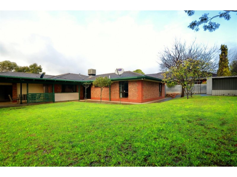 18 Bellavista Rd, Flagstaff Hill SA 5159