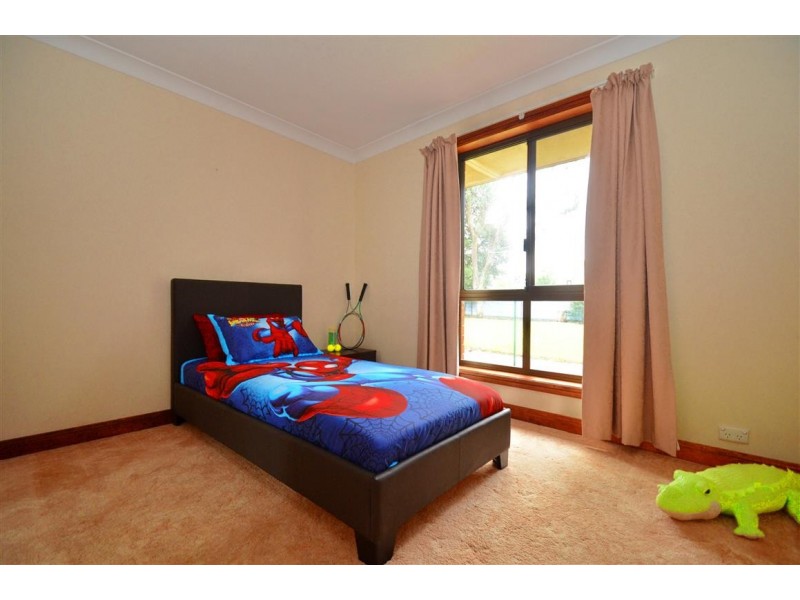 18 Bellavista Rd, Flagstaff Hill SA 5159