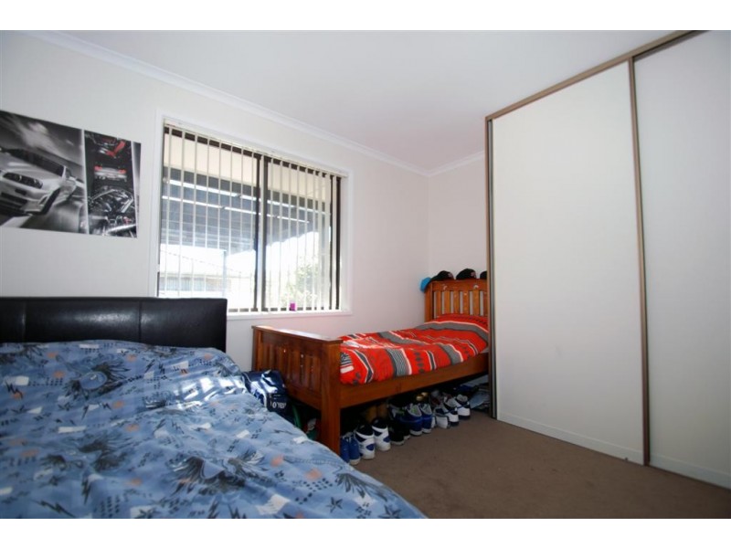 16 Sun Crescent, Happy Valley SA 5159