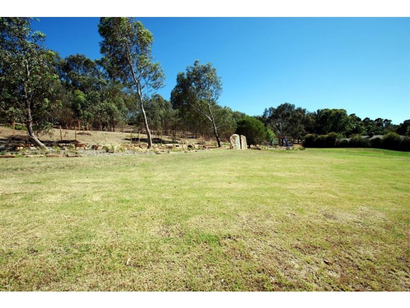 16 Sun Crescent, Happy Valley SA 5159