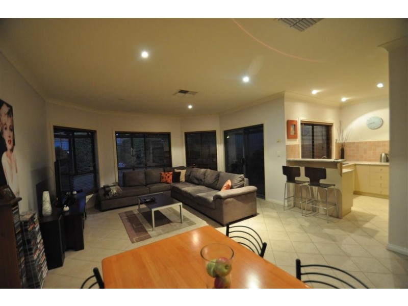 3 Allworth Drive, Happy Valley SA 5159