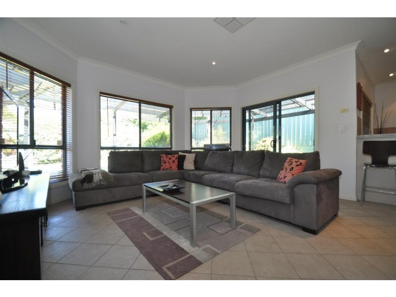 3 Allworth Drive, Happy Valley SA 5159