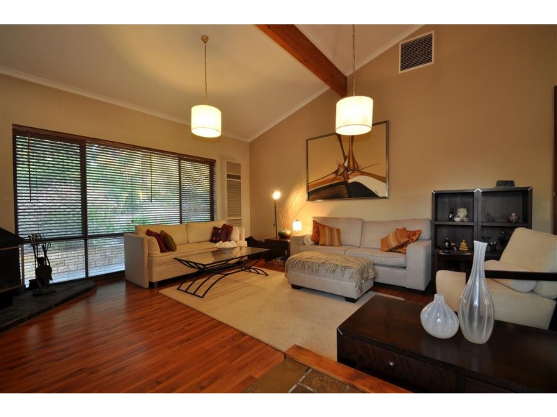 4 Meg Court, Aberfoyle Park SA 5159