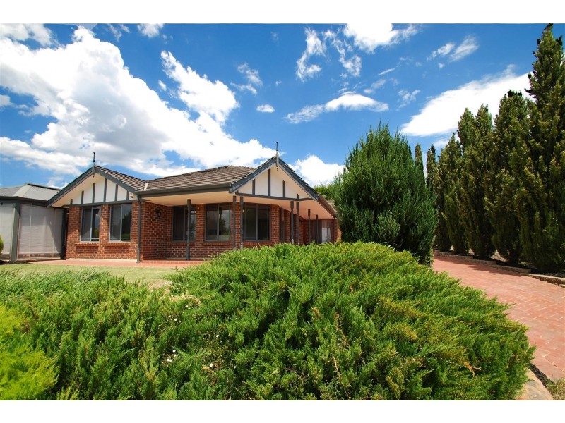 15 Bennett Close, Aberfoyle Park SA 5159