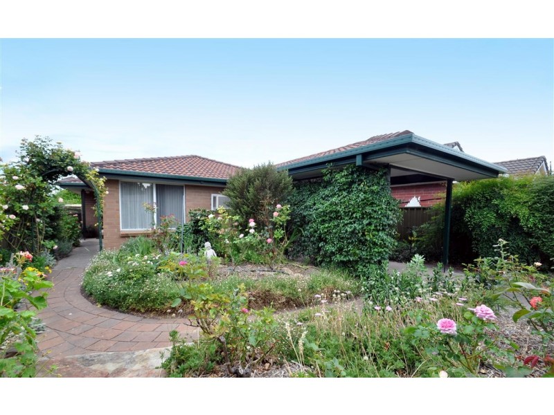 9 Barossa Way, Woodcroft SA 5162