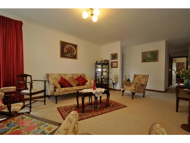 9 Barossa Way, Woodcroft SA 5162