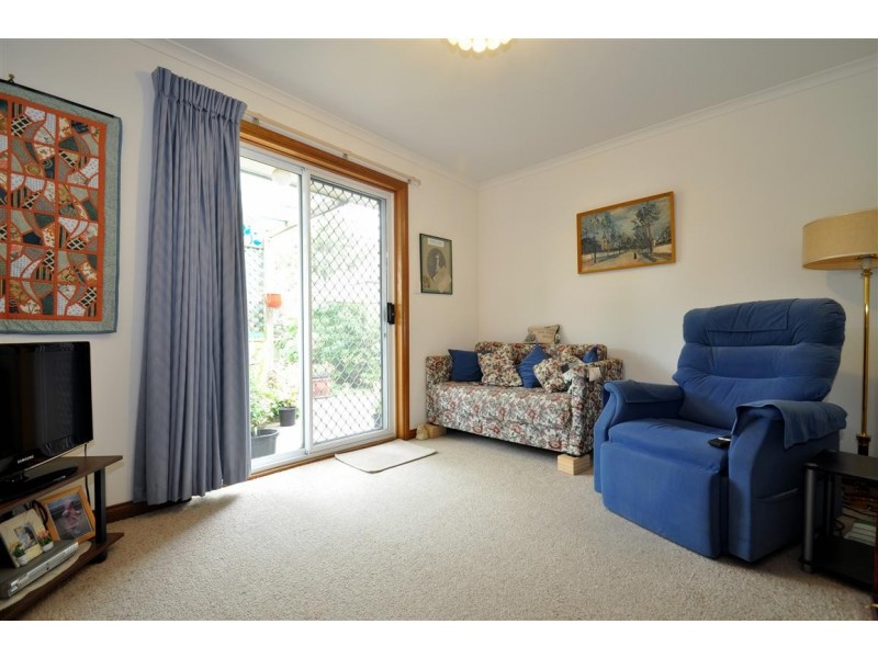 9 Barossa Way, Woodcroft SA 5162