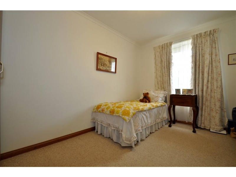 9 Barossa Way, Woodcroft SA 5162