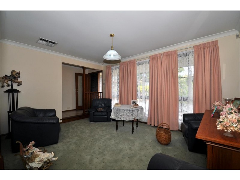 39 Equestrian Drive, Woodcroft SA 5162