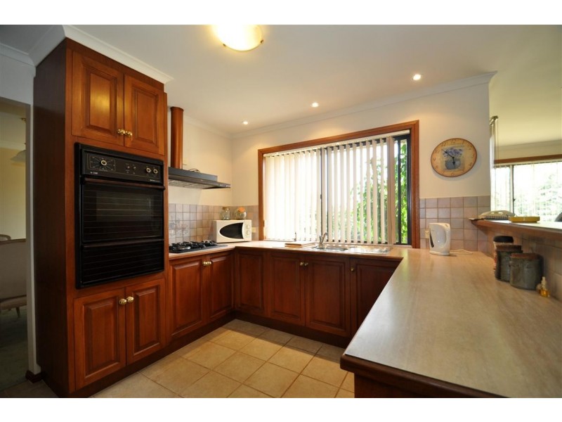 39 Equestrian Drive, Woodcroft SA 5162