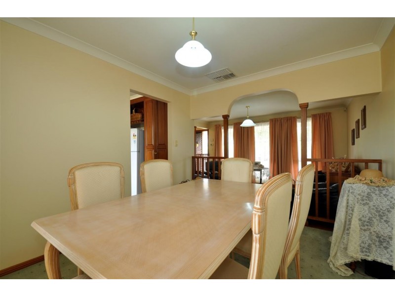 39 Equestrian Drive, Woodcroft SA 5162